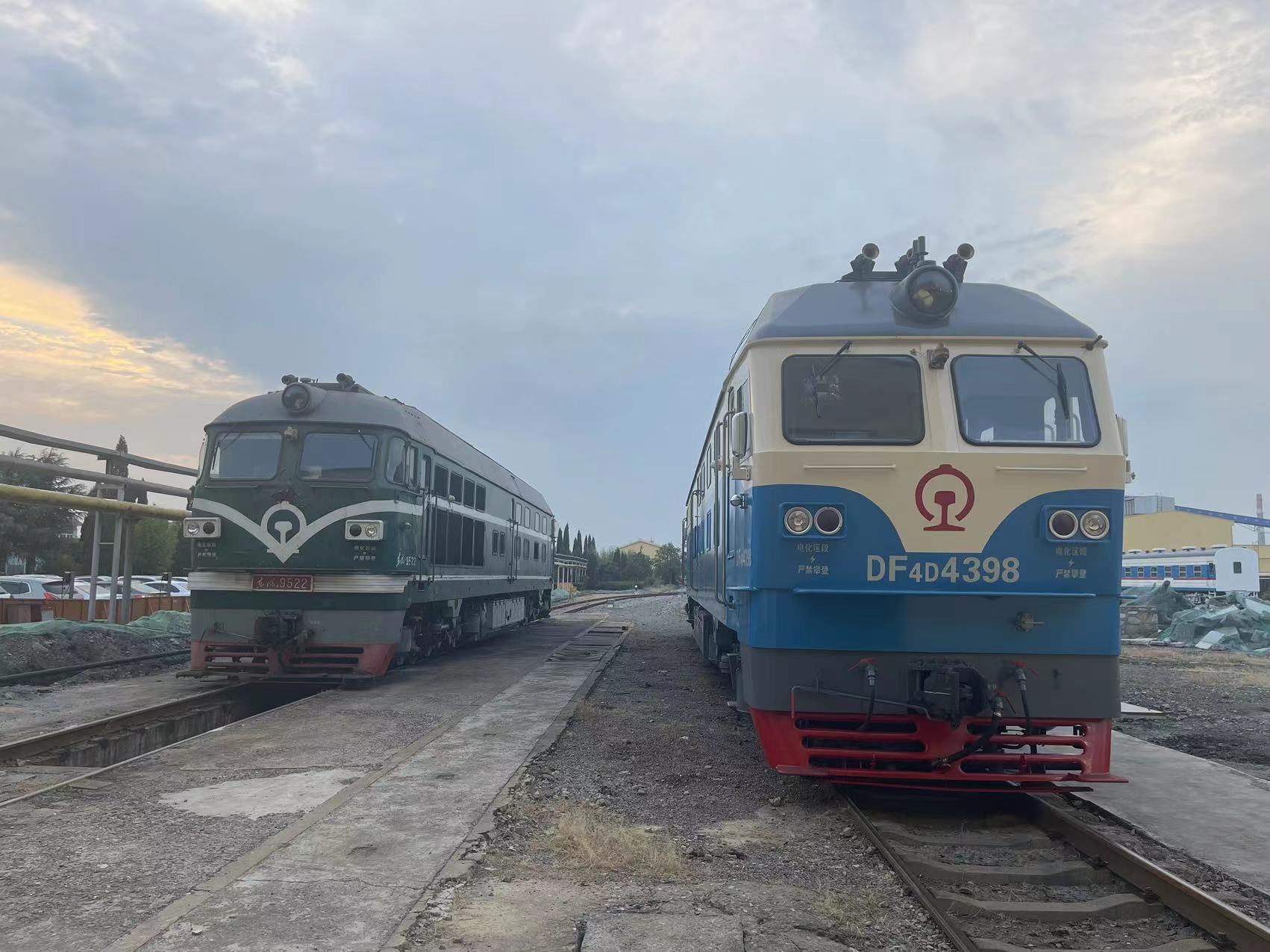 内燃机车尾气净化器